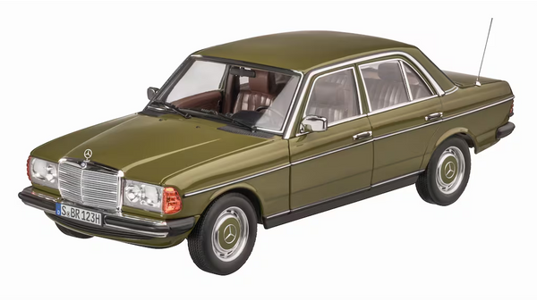 Automóvil a escala 200 W123 (1980-1985)