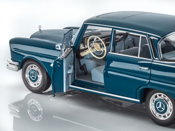Automóvil a escala 220 S W 111 (1959-1965)