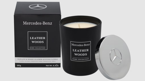 Vela perfumada Mercedes-Benz de Leather Woods, 180 g
